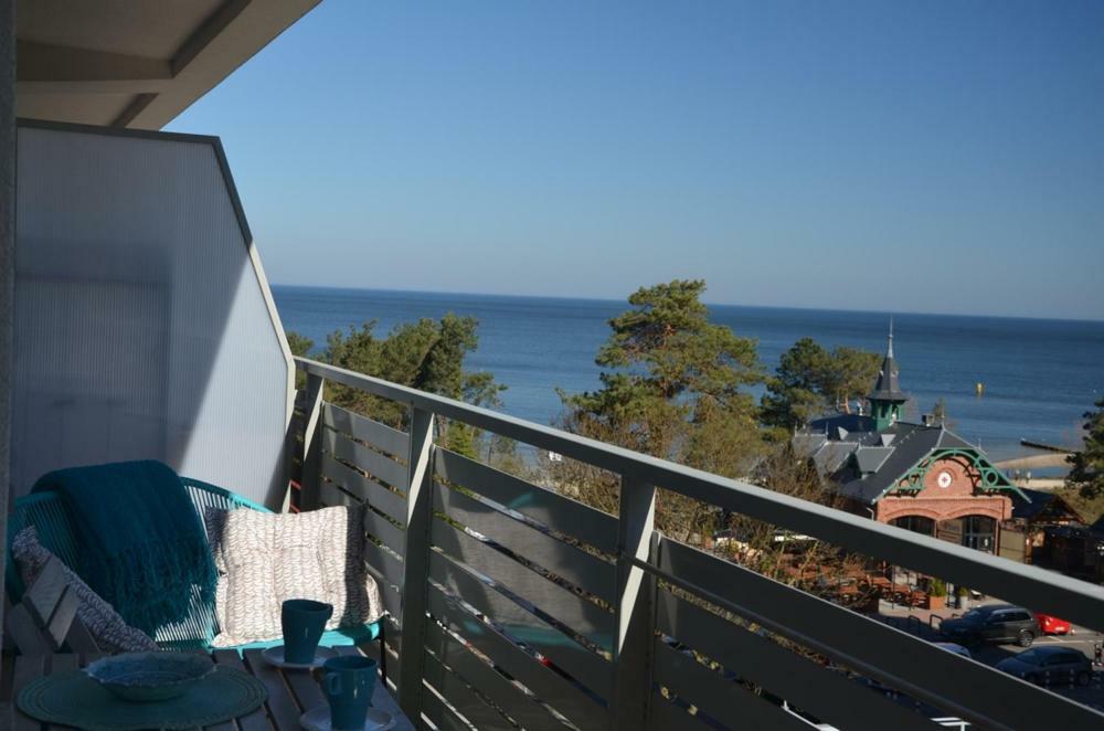 Maly Przytulny Apartament Z Widokiem Na Morze - Po Remoncie Apartment Miedzyzdroje Exterior photo